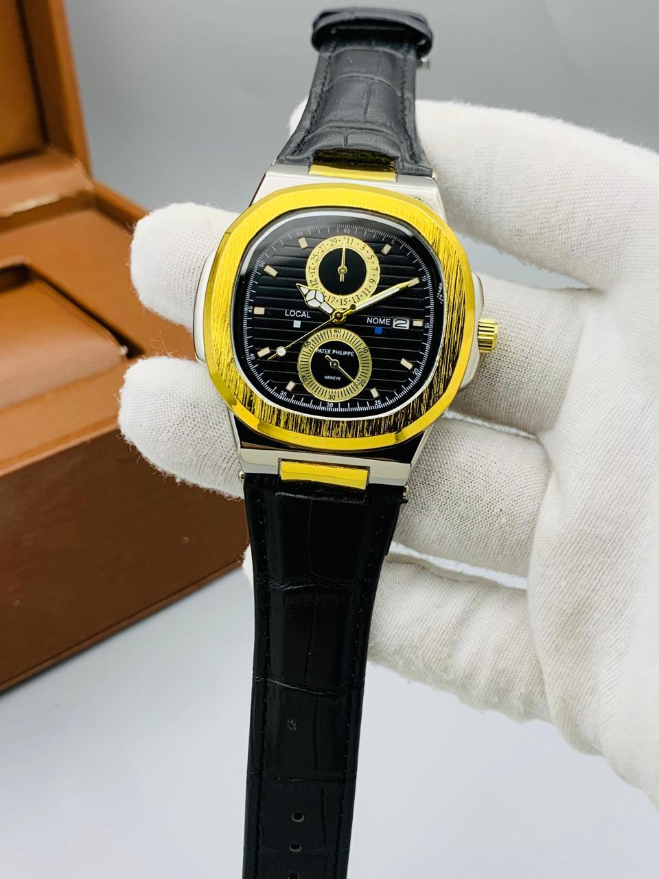 Patek Philippe Men's Luxury Watch – Date Function & Master Lock