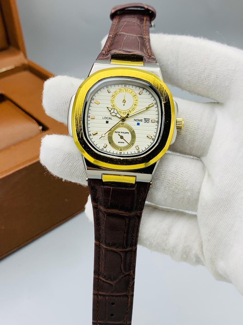 Patek Philippe Men's Luxury Watch – Date Function & Master Lock